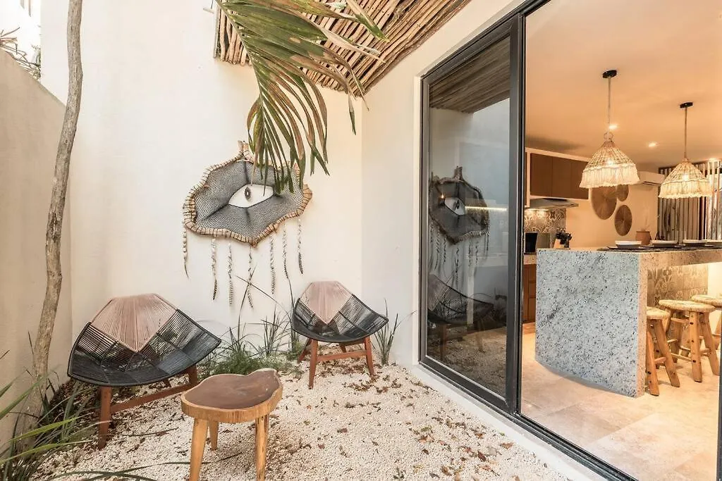 Gem In The Jungle Beach Club تولوم